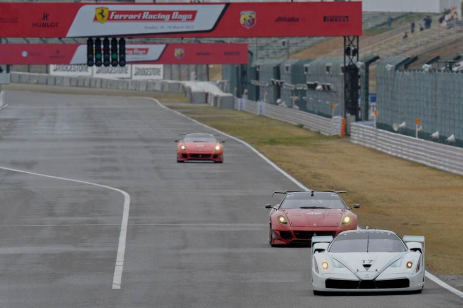  Ferrari 599XX Evoluzione 2012 года  (фото 13 из 50)